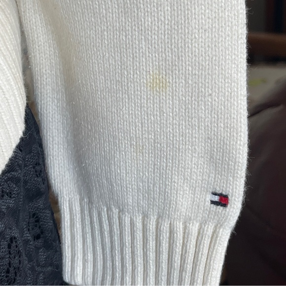 Tommy Hilfiger Long Sleeves Knitted Sweater Size Medium - Picture 11 of 11